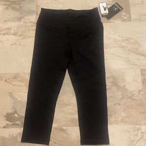 NWT  90 degree workout athletic capri! Black xl